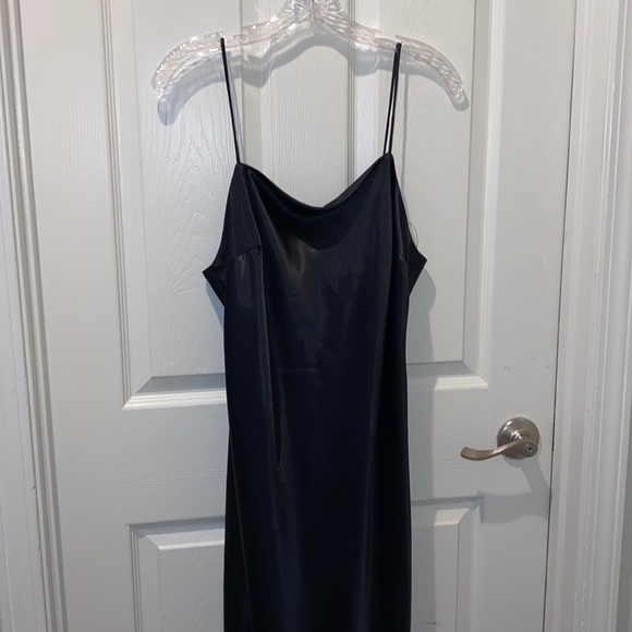 Black silk bodycon dress - Picture 3 of 4